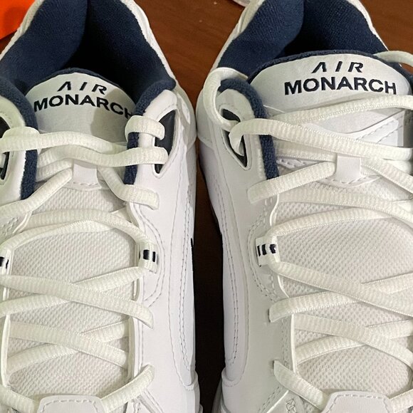 Men's Nike Air Monarch IV Size 11 Cross trainers - New in Box - Picture 3 of 4